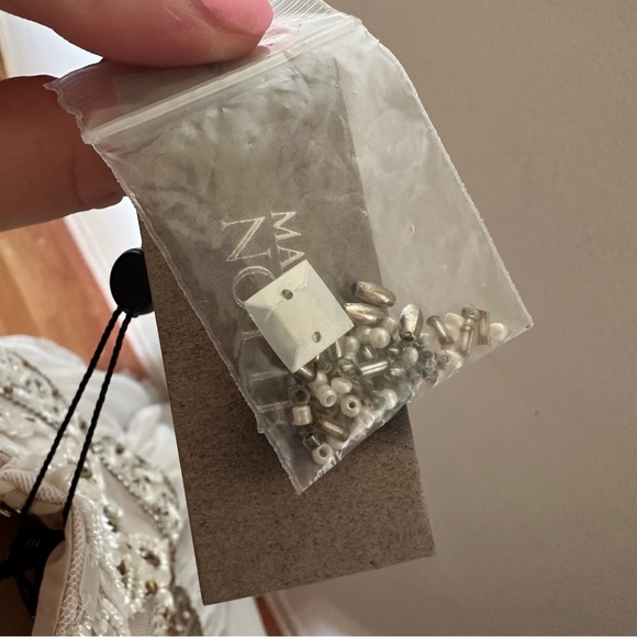 Marchesa NWT gown ivory cream white lace beaded dress - Picture 10 of 16